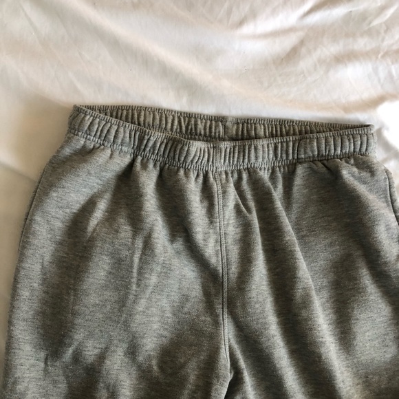 grey oversized sweatpants - Picture 3 of 5